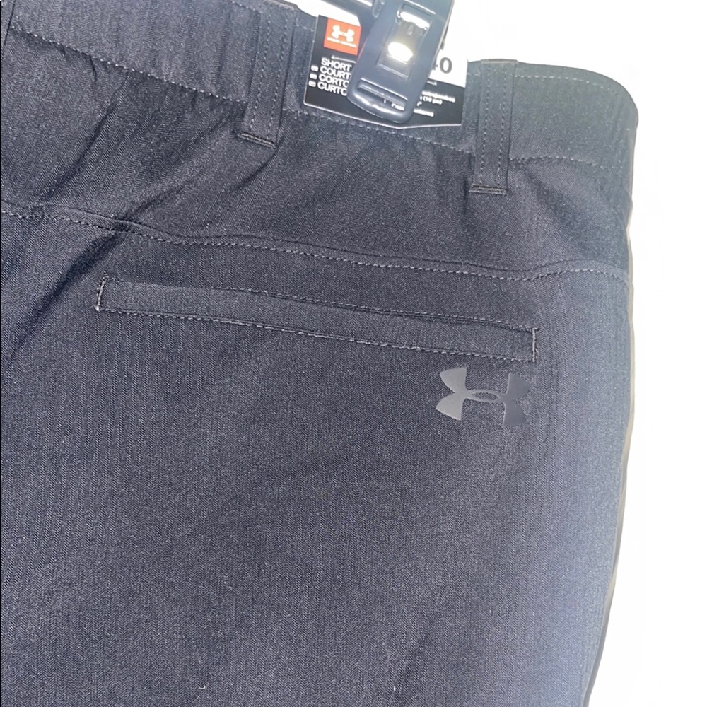 Men's Under Armour Shorts - Picture 4 of 6